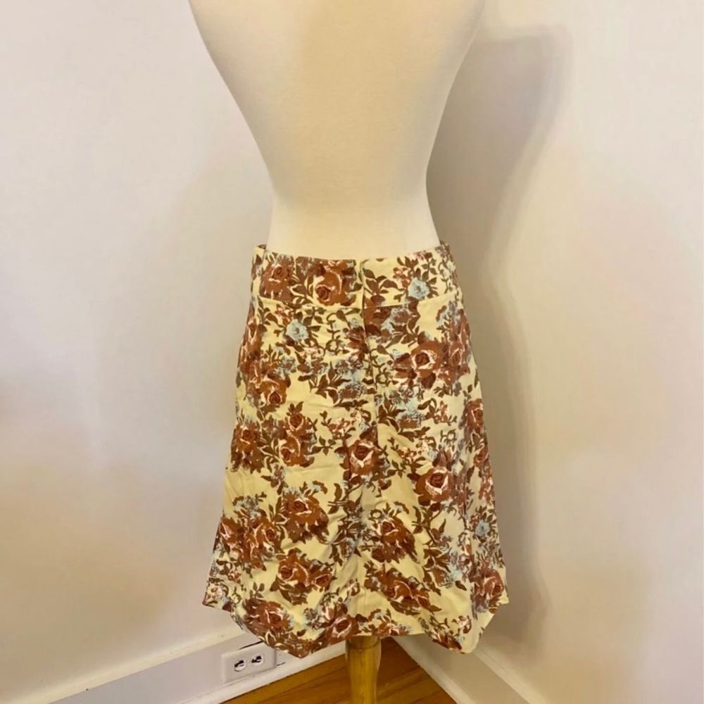 H&M Pleated Floral‎ Skirt - Picture 3 of 5